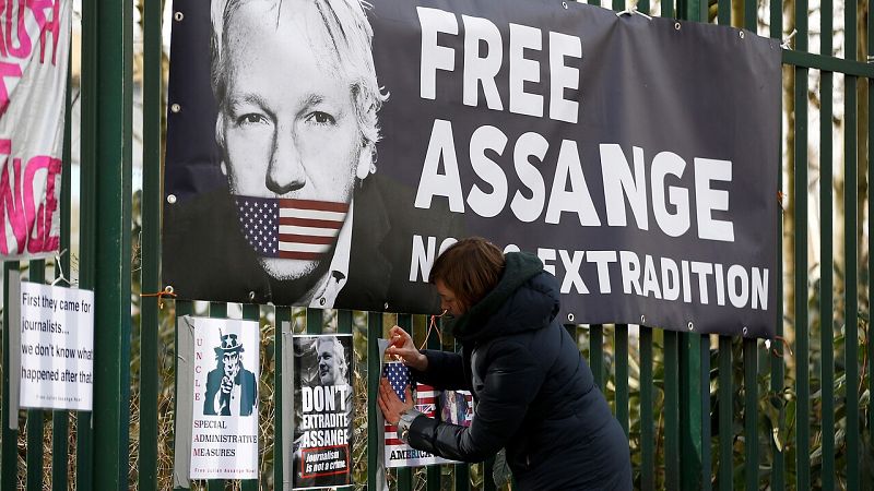 Trump ofreció indultar a Assange si revelaba la fuente que filtró los correos de la Convención Demócrata