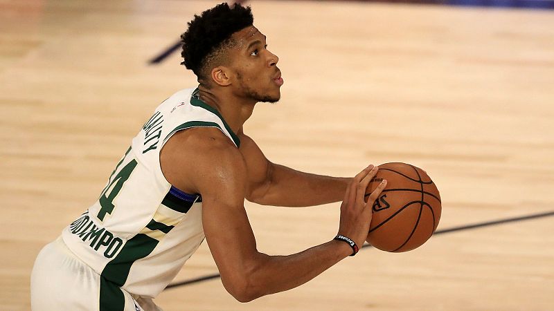 Antetokounmpo, MVP de la NBA por segunda temporada consecutiva