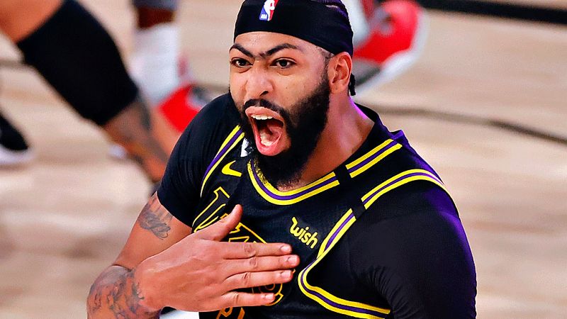 Un triple sobre la bocina de Davis da a los Lakers la segunda victoria frente a los Nuggets