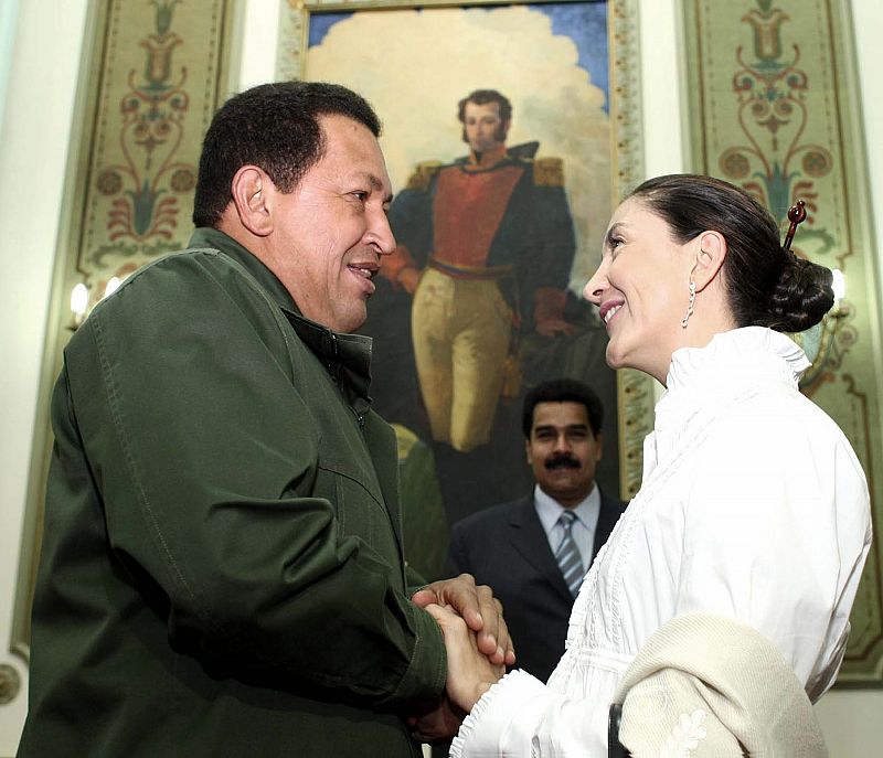 Betancourt agradece el "compromiso" y los "esfuerzos" de Chávez por la liberación de los secuestrados