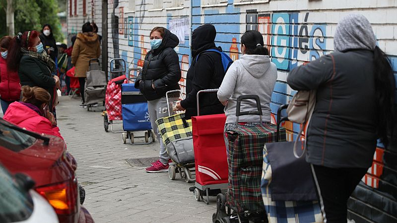 La solidaridad vecinal hace frente al hambre: "No hay que ser una ONG para dar de comer"