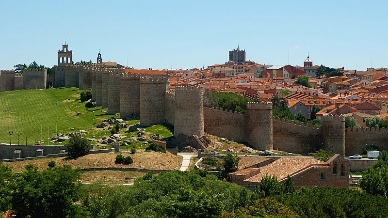 Ávila, la ciudad que mira al cielo
