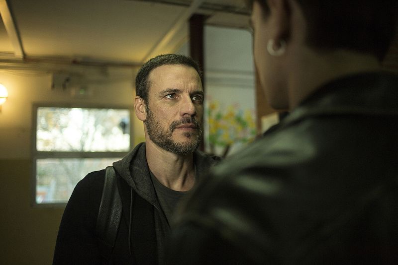 'HIT': Hugo, empeñado en convencer a los padres de los alumnos "enfermos"