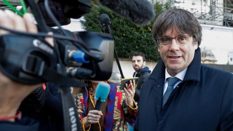 Puigdemont asegura que la justicia ha pactado con el Gobierno la fecha de la sentencia de Torra: "Es vergonzoso"