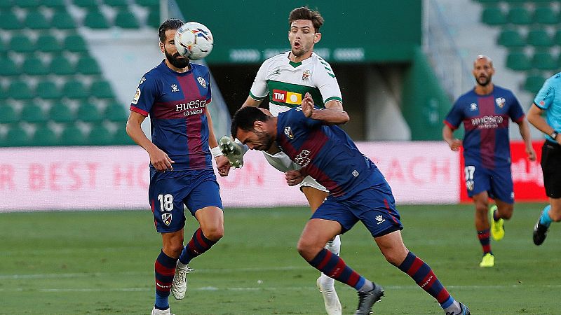 El Huesca no puede deshacer el empate en Elche