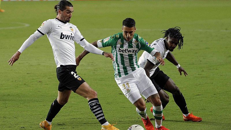 El Betis se impone a un inerte Valencia
