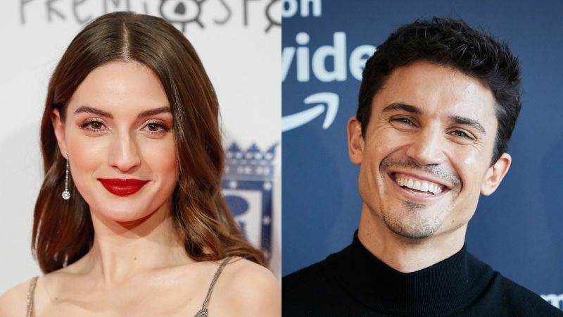 Elísabet Benavent desvela a los actores que protagonizarán la adaptación cinematográfica de 'Fuimos Canciones' y 'Seremos Recuerdos': "Ya era hora de que os presentara a Macarena y Leo"