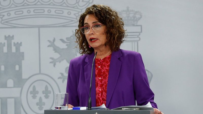 Hacienda fija el déficit de referencia de las CC.AA. para 2021 en el 2,2% del PIB pero no es de obligado cumplimiento