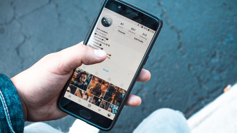 Se cumplen 10 años desde la creación de Instagram: de aplicación personal a herramienta de marketing. ¿Por qué nos engancha tanto?