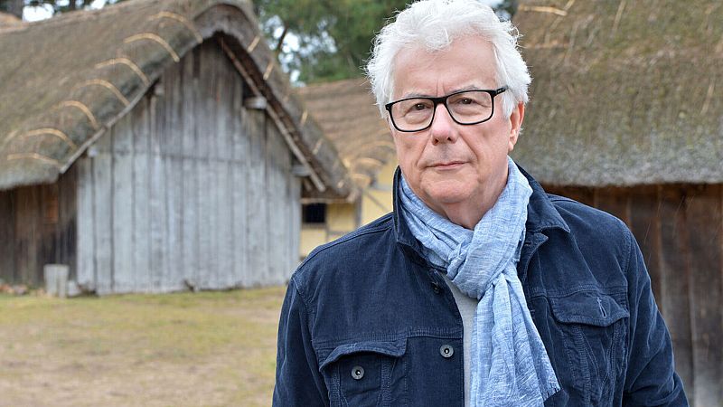 Lo nuevo de Ken Follett: más de 800 páginas que se leen de un