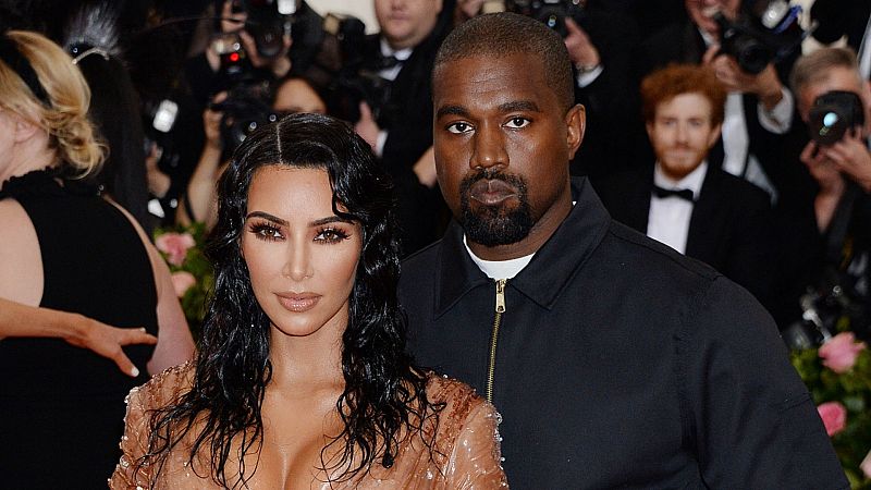 Kim Kardashian habla sobre la lucha de Kanye West contra la COVID-19