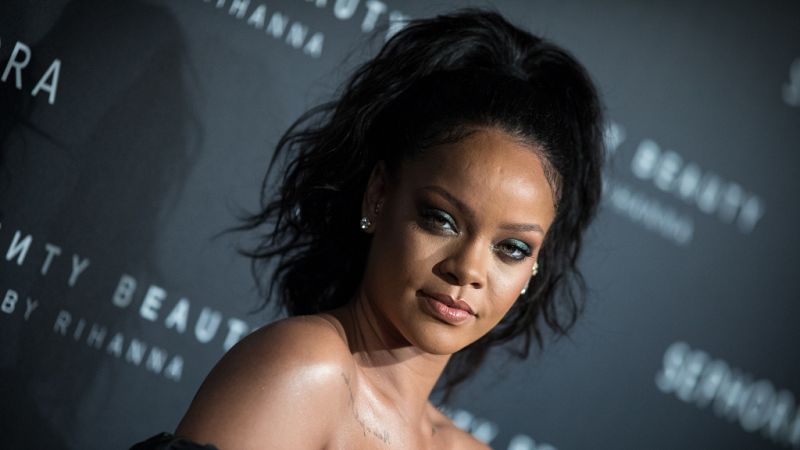 Rihanna se disculpa por usar canciones con texto islámico durante el desfile de Savage x Fenty: "Yo no juego con faltar el respeto a ninguna religión"
