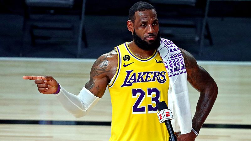 LeBron ingresa en el selecto club de campeones de la NBA con tres equipos (y se lleva consigo a Green)
