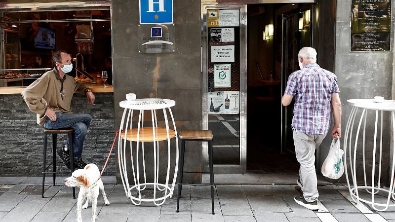 Navarra pide a sus ciudadanos que se "autoconfinen" tras un récord diario de contagios