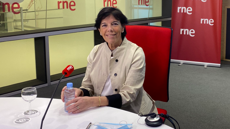 Celaá cifra las incidencias en los centros educativos en un 1% y ve viable la vuelta a la presencialidad total