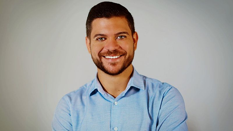 El Doctor Santos reacciona a las críticas que señalan a Carlos Ríos como creador de trastornos alimentarios