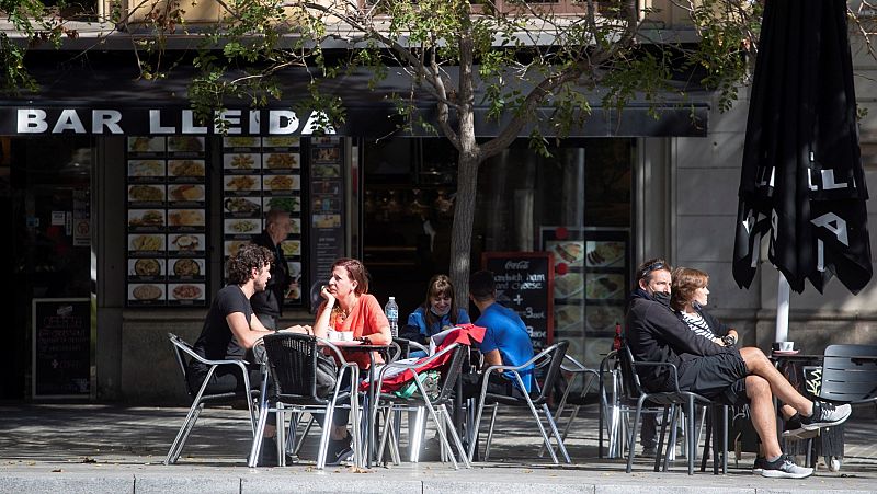 El TSJC ratifica las nuevas medidas aprobadas en Cataluña, donde el sector protesta por el cierre de bares y restaurantes