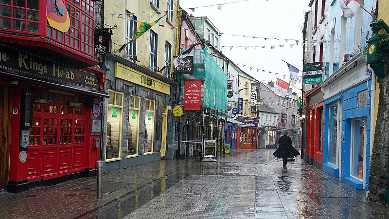 Irlanda decreta el nivel máximo de alerta y cierra bares, restaurantes y comercios no esenciales