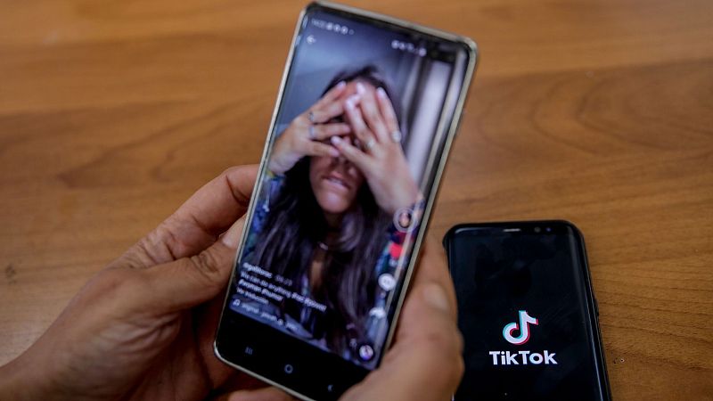 Monjas, sacerdotes y profes, entre las cuentas de Tik Tok que jamás te esperabas encontrar