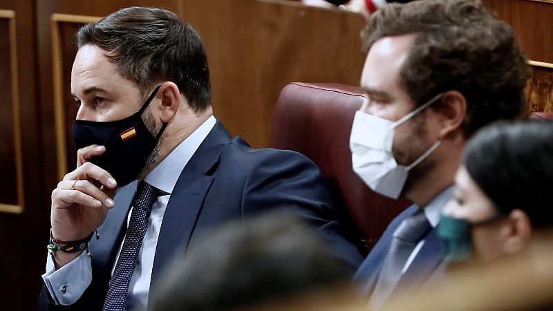 Abascal lamenta la "agresividad" de Casado con Vox: "Nos hemos quedado solos"