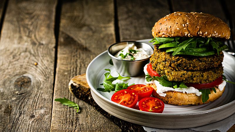¿Son saludables las hamburguesas vegetales? Te damos las claves