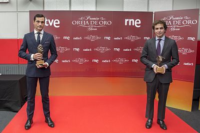 RNE entrega los premios 'Oreja de Oro' y 'Hierro de Oro' a Paco Ure�a y Santiago Domecq Boh�rquez