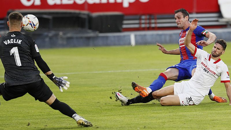 El Eibar sorprende en el Sánchez Pizjuán