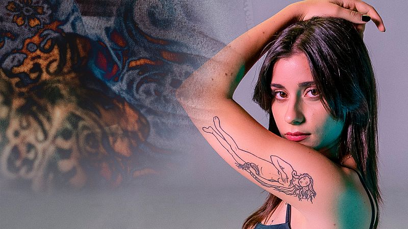 Inés Jimm: "Me tatué la palabra 'mía' porque estaba sufriendo mucho por mi primer amor"