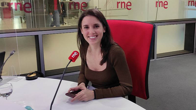 Montero, sobre la conciliación: "Llegamos tarde en la primera ola y las familias tendrán que hacer malabares en Navidad"