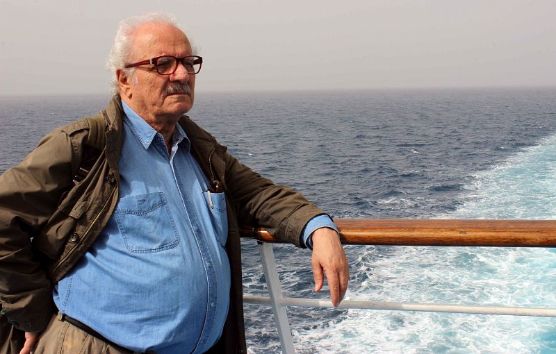 La 2 recuerda al escritor Javier Reverte con un documental de 'Imprescindibles'