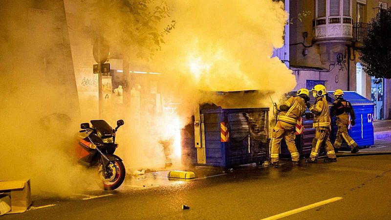 Tercera noche de disturbios en Logroño y León contra las restricciones por el coronavirus