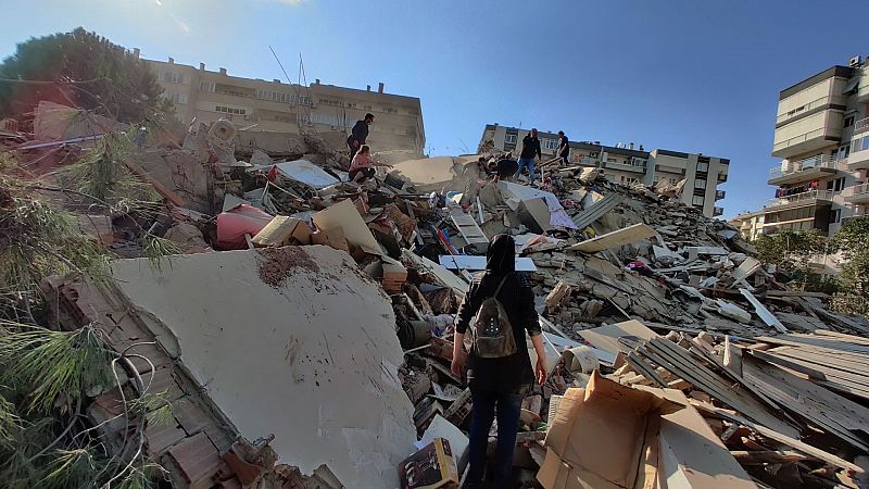 Prisión para varios empresarios por negligencia en la construcción de edificios caídos en el terremoto de Turquía