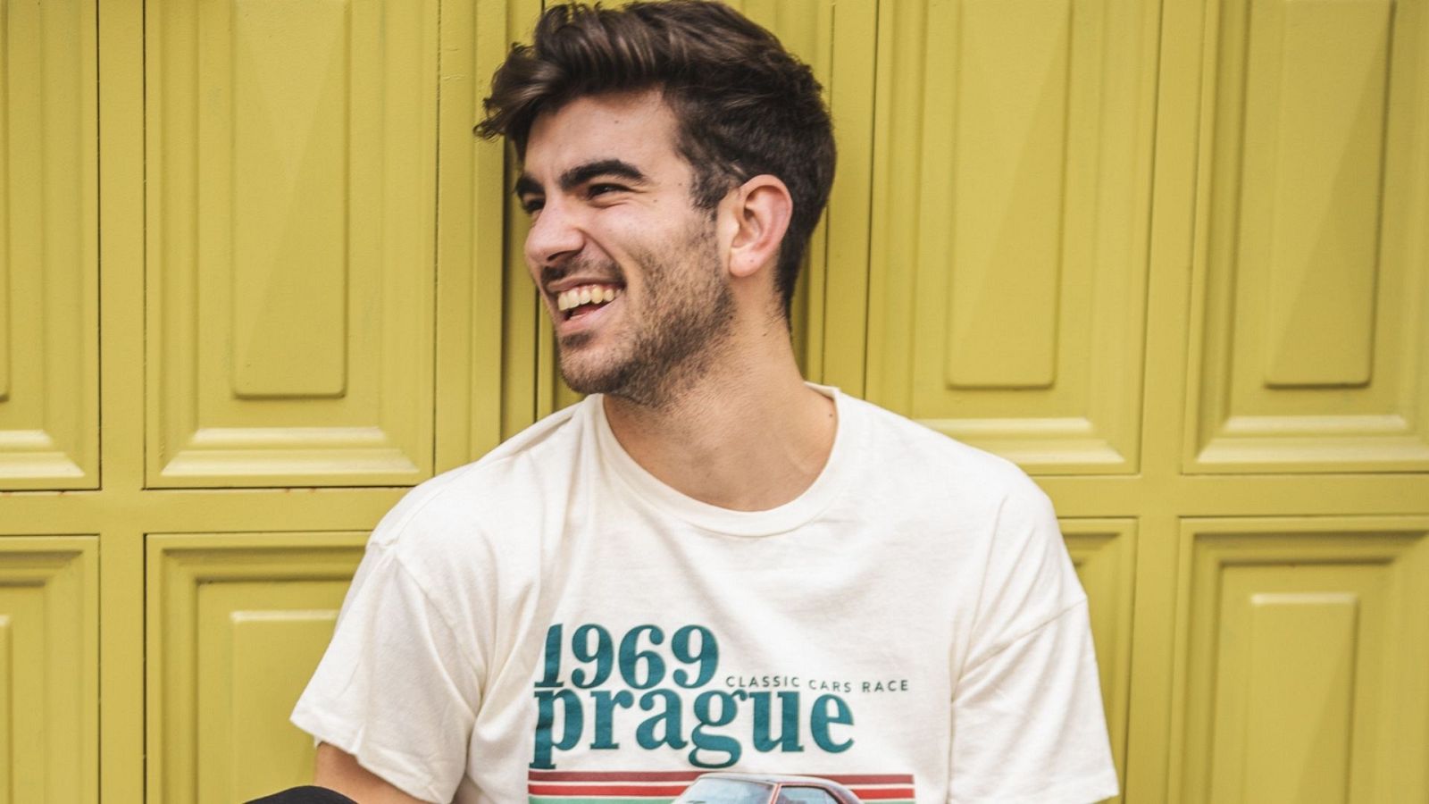 Alejandro Bejarano: "Le escribo esta canción a ella"