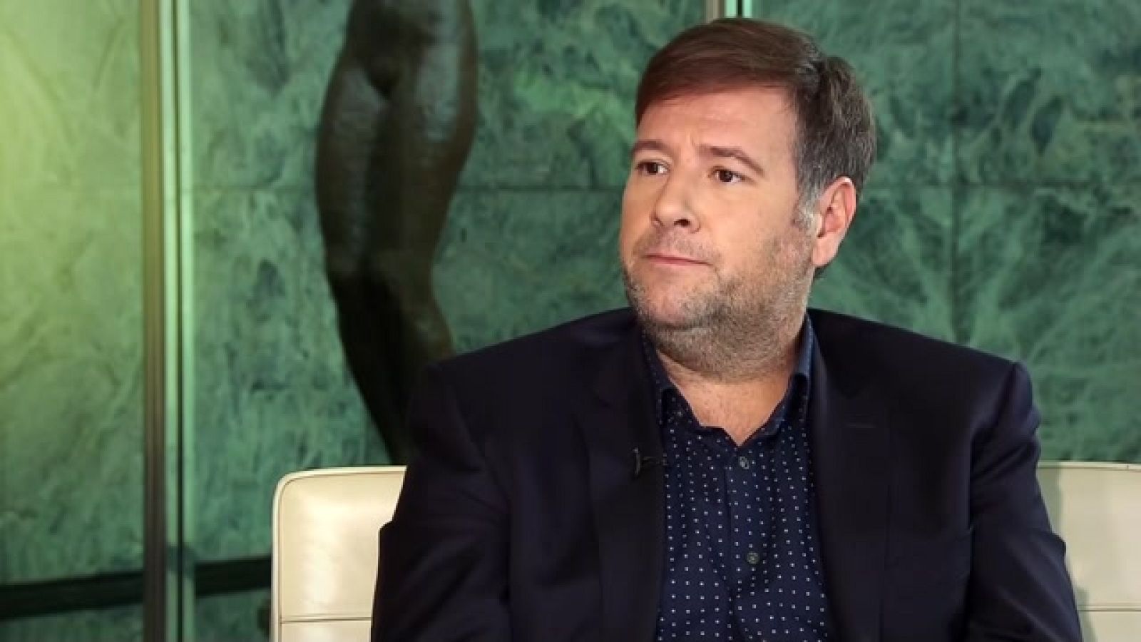 El programa 'Noms propis', presentat per Anna Cler, entrevista Carlos Latre aquesta setmana