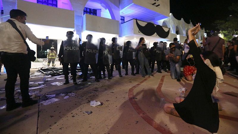 México condena la represión policial contra una manifestación feminista
