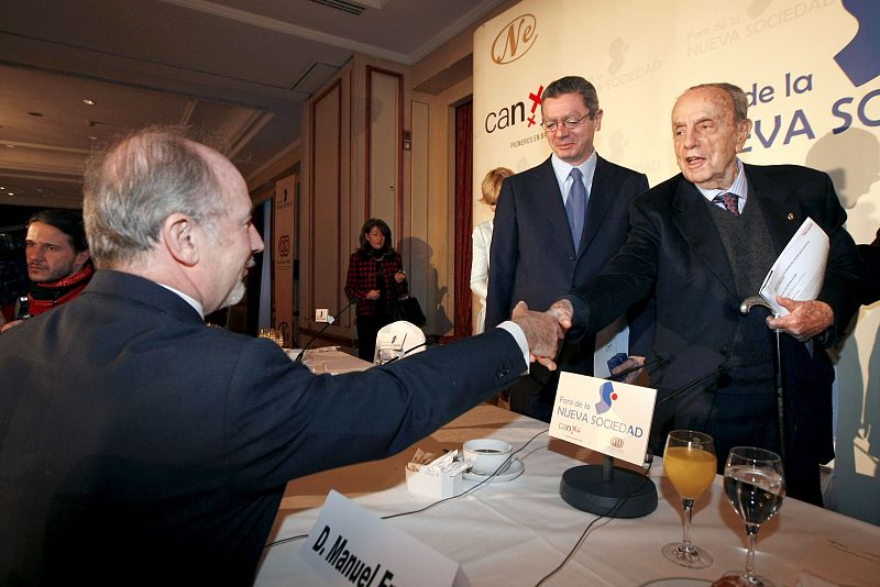 Fraga responde a Tardá que "a los nacionalistas habría que colgarlos de algún sitio"