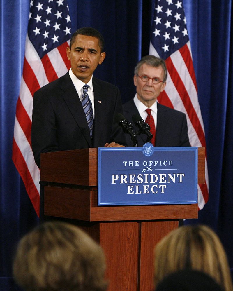 Obama designa al ex senador Tom Daschle secretario de Salud Pública