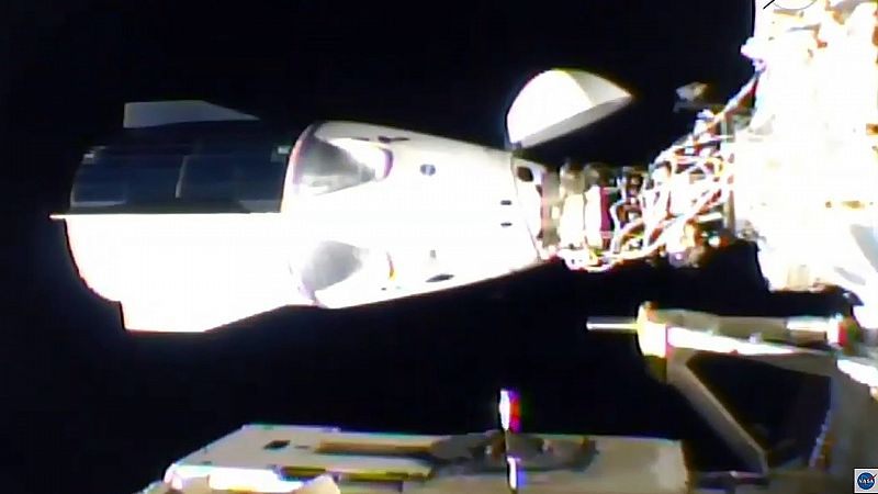 La cápsula de SpaceX se acopla con éxito a la Estación Espacial Internacional