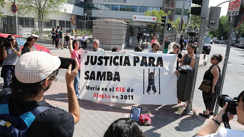 El Estado asume su responsabilidad en la muerte de una inmigrante en el CIE de Aluche en 2011