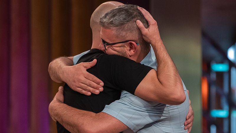 Gonzalo Miró es expulsado de MasterChef Celebrity en una reñida prueba de eliminación