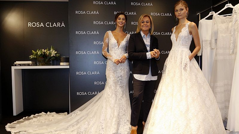 Rosa Clará cumple 25 años en el mundo de la moda y nos presenta a su sucesor