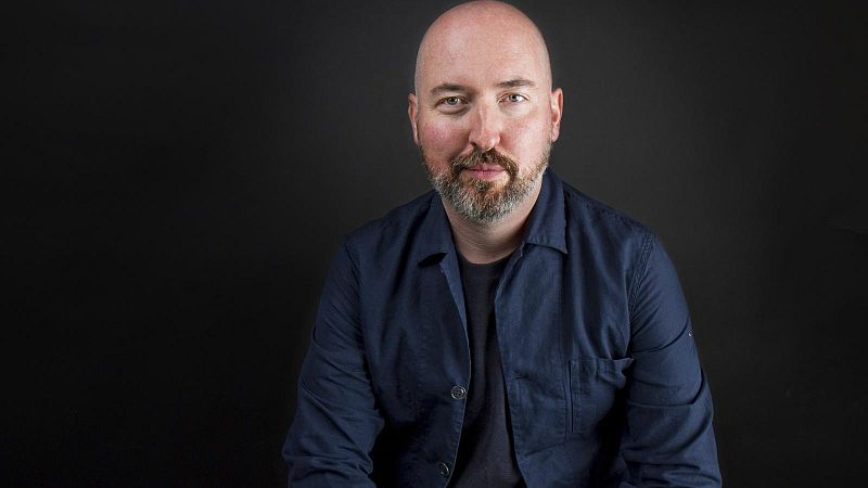 Douglas Stuart, premio Booker por su novela 'Shuggie Bain'