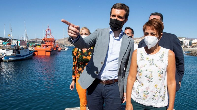 Casado responsabiliza a Sánchez del "efecto llamada" en la crisis migratoria en Canarias