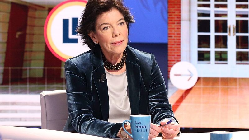 Celaá niega que se vayan a cerrar los centros de educación especial y critica una campaña de 'fake news'