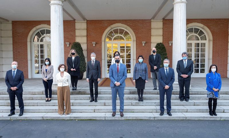 Sánchez ensalza la memoria de las víctimas del terrorismo tras una reunión criticada por un sector del colectivo