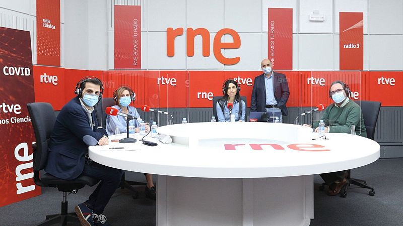 "Lo responsable es ponernos estas vacunas cuando se aprueben"