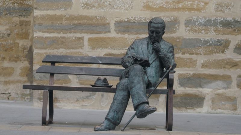 Laura Hojman: "Antonio Machado murió de pena en el exilio"