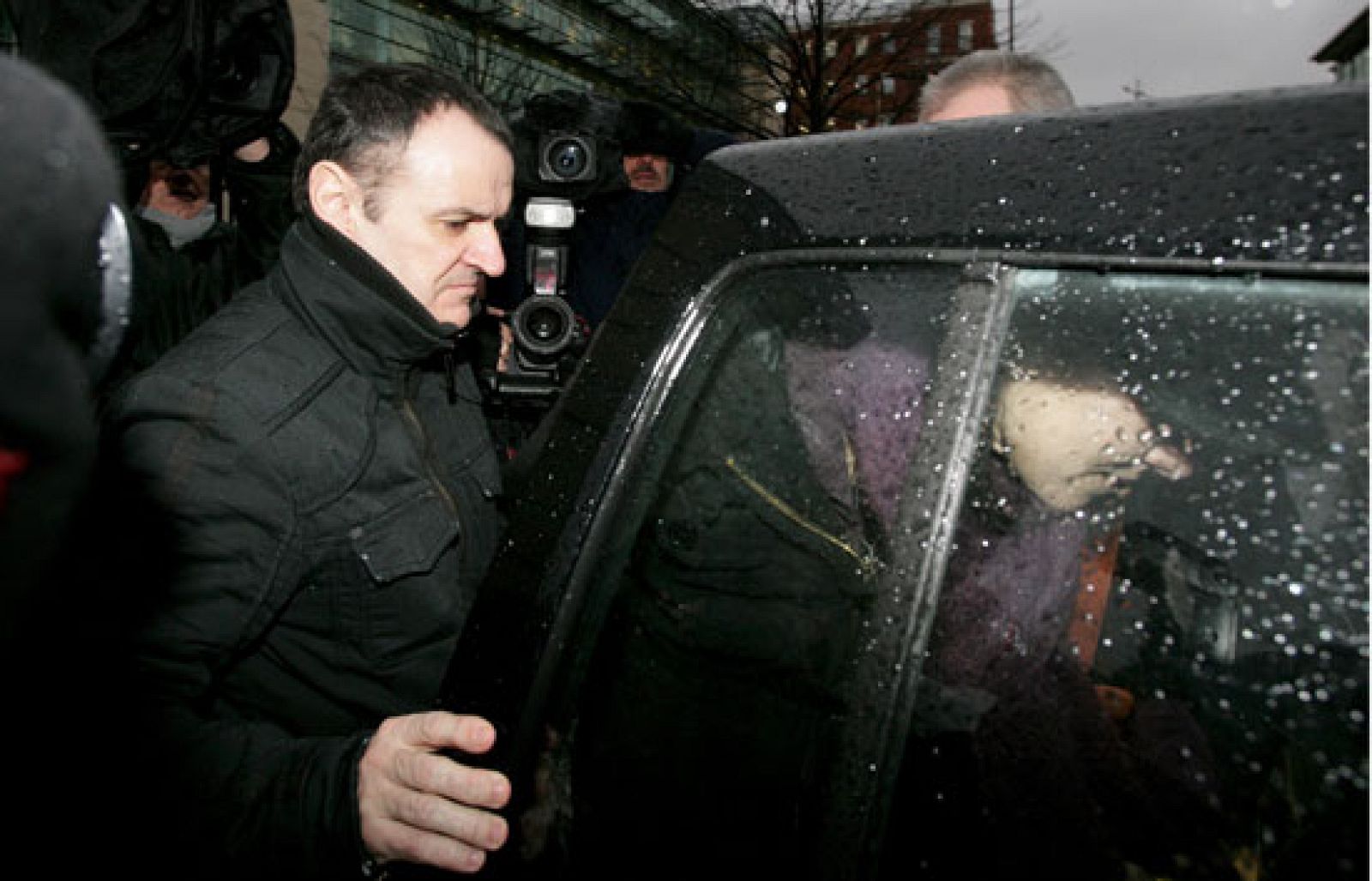 El juez norirlandés que preside el proceso de extradición de Ignacio de Juana Chaos aplaza su decisión | Ver