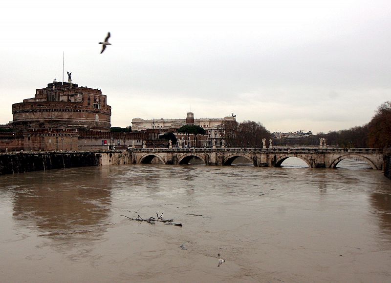 Roma, en alerta ante el riesgo de que el río Tíber se desborde por las intensas lluvias