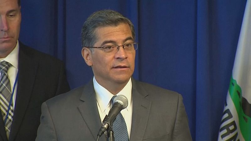 Biden elige al latino Xavier Becerra para estar al frente de la lucha contra el coronavirus